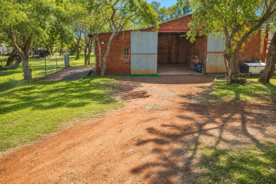 4 Bedroom Property for Sale in Rietfontein AH North West